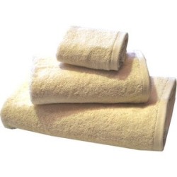 toalla de rizo modelo iris crema 70x140 cm